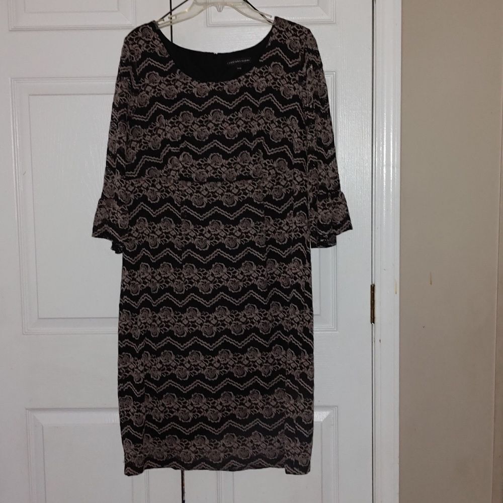Chris McLaughlin black and light brown shift  bell sleeve dress Sz 14W